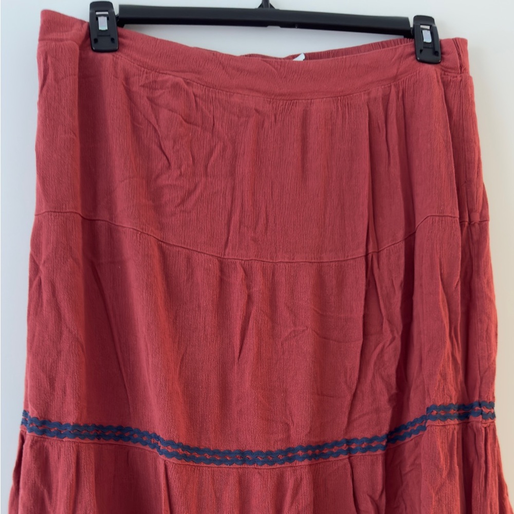 Women's Orange/Peach Skirt with Blue Accents - Size XL